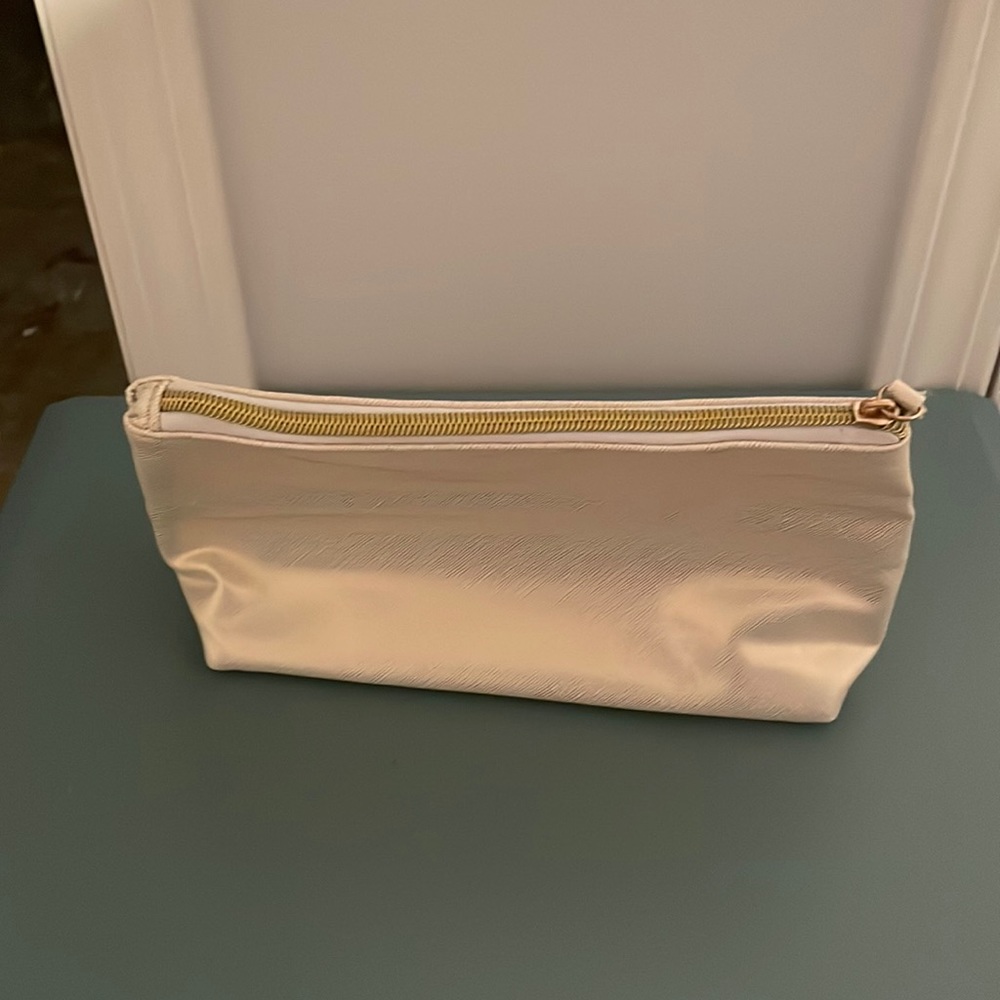Makeup bag